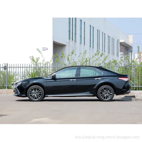 Новая цена автомобиля Бензиновая автомобиль Toyota Camry (2023) 2,5 г